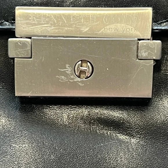 Kenneth Cole NY Black Leather Women’s Briefcase - Picture 4 of 7